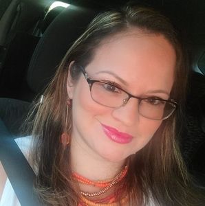 Meet your Posher, Mariela